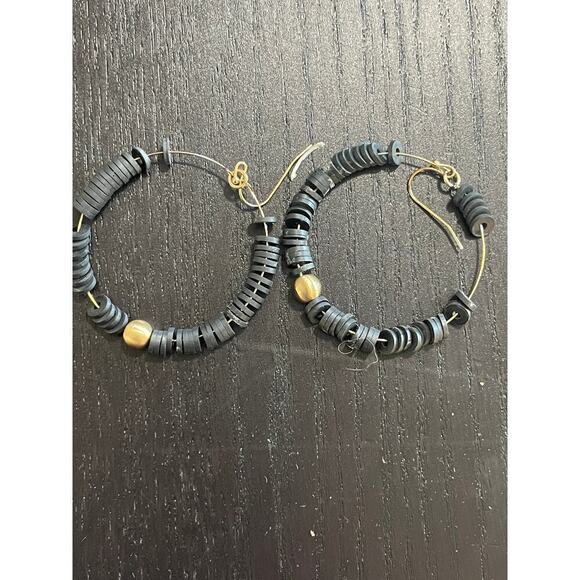 Jewelry/Hoop Earrings Bundle - 4 Pairs - Picture 5 of 6